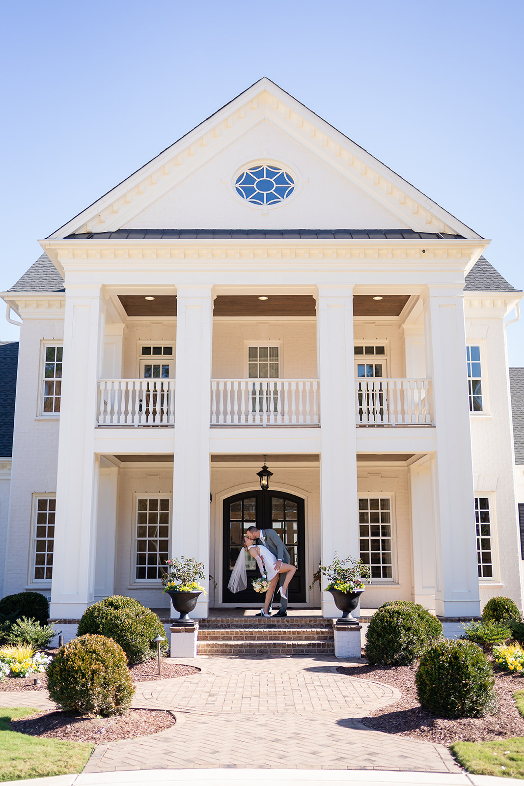 Married At The Manor | Donovan Manor Elopement Collection