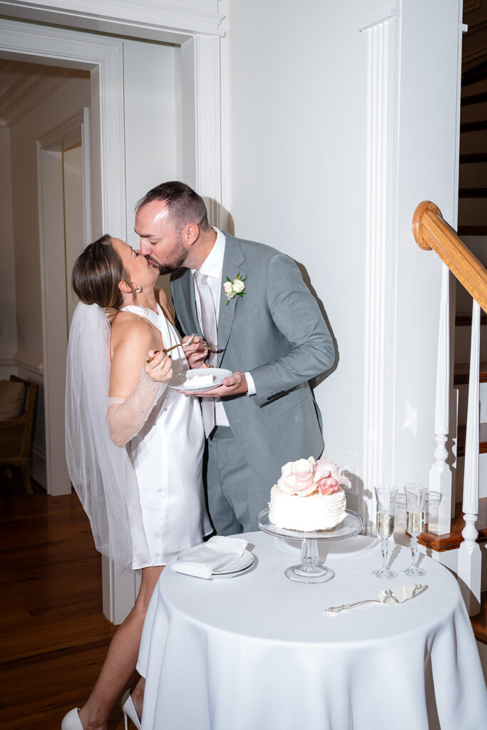 Married At The Manor | Donovan Manor Elopement Collection